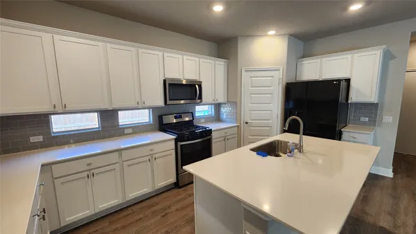$2,395 | 18012 Santa Croce Drive, Pflugerville, TX 78660