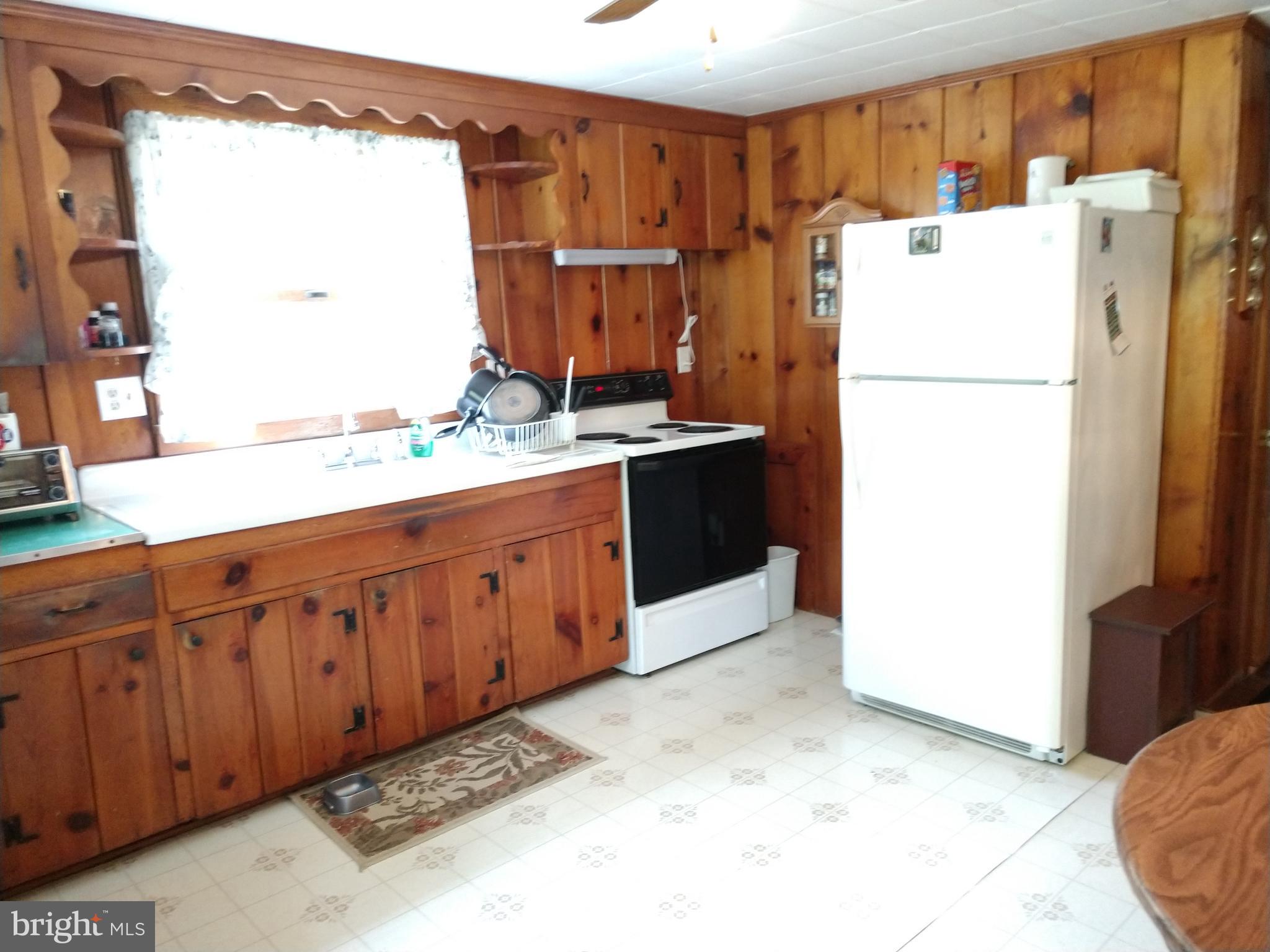 1624 Bahr Road Pottstown, PA 19464 - Photo 5 of 15 Gallery Image 5