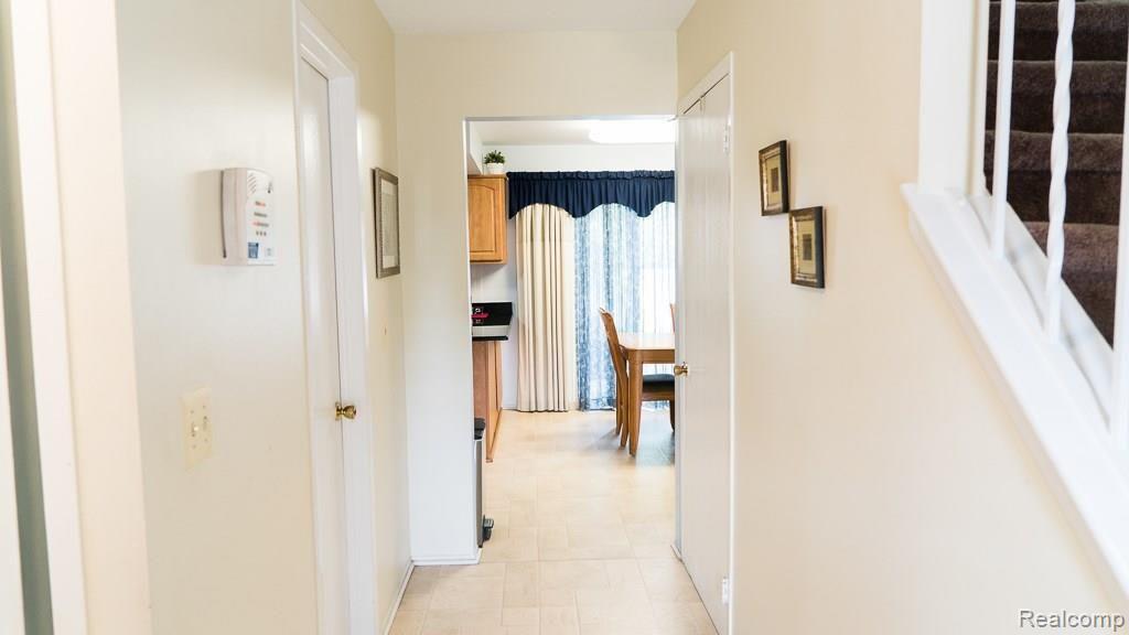 43528 Oakbrook Road Canton, MI 48187 - Photo 17 of 56 43528_Oakbrook-16.jpg