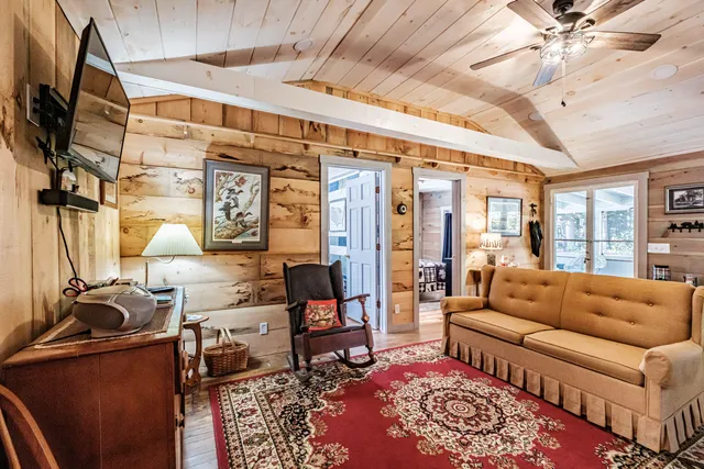 $259,000 | 15 Seaward Road, Turner, ME 04282