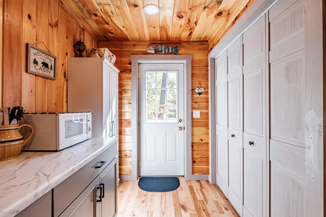 $259,000 | 15 Seaward Road, Turner, ME 04282