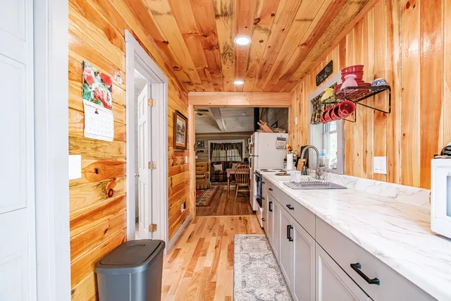 $259,000 | 15 Seaward Road, Turner, ME 04282