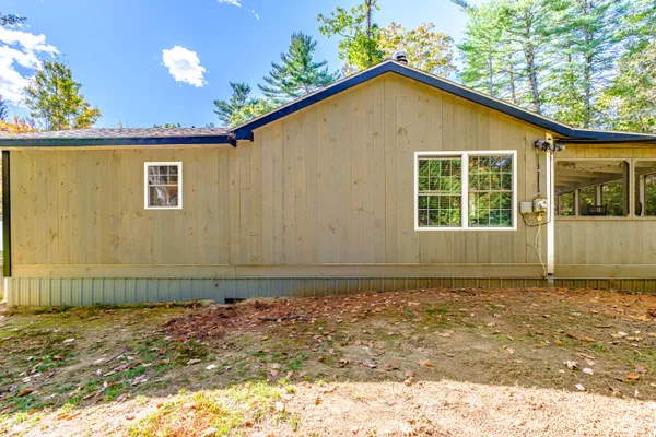 $259,000 | 15 Seaward Road, Turner, ME 04282