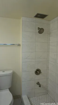$1,700 | 1560 Kanunu Street, Unit 403, Honolulu, HI 96814