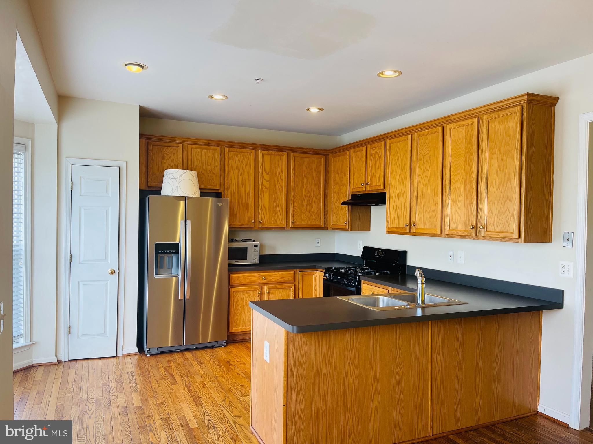 11503 Rabbit Run Terrace Silver Spring, MD 20904 - Photo 3 of 25