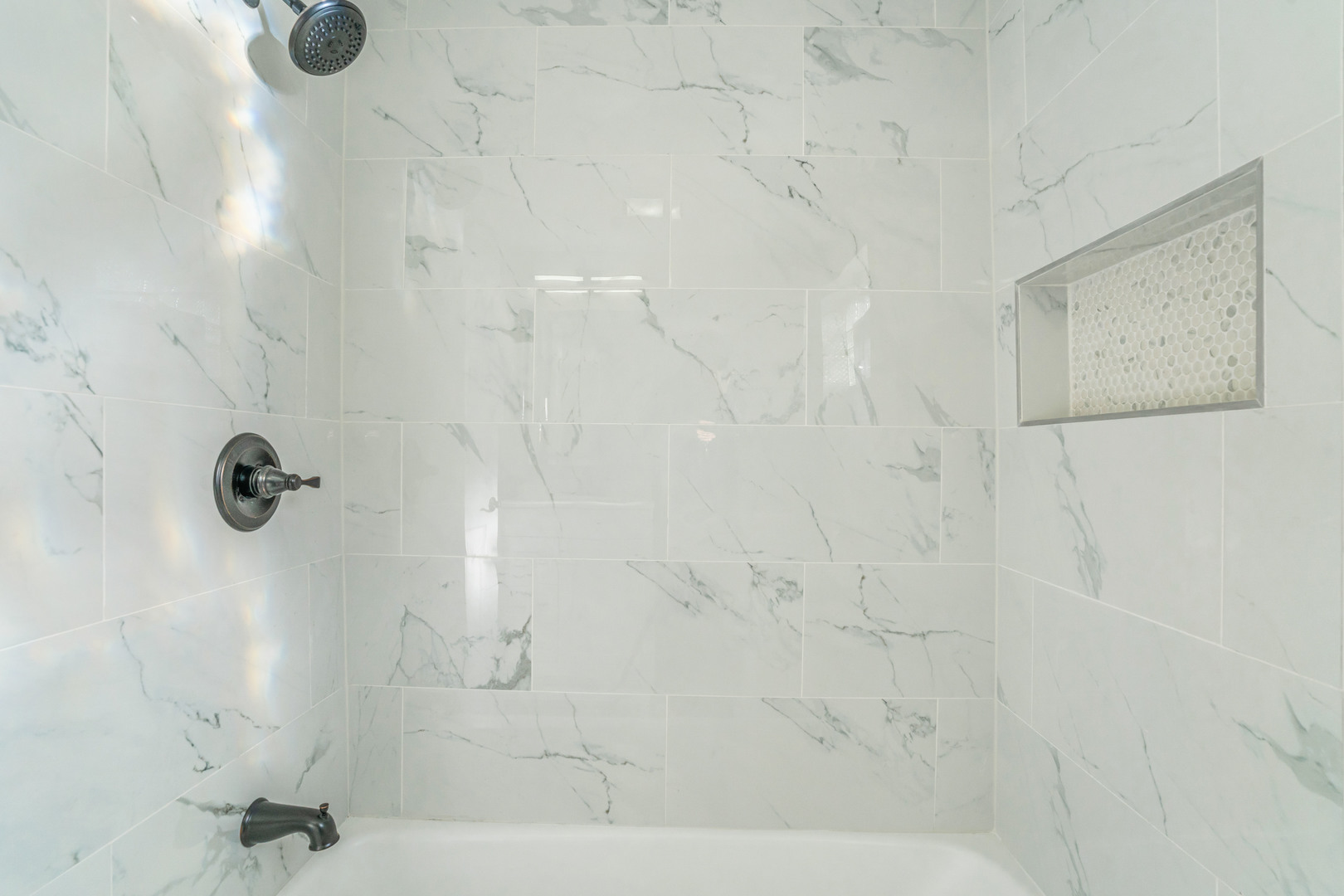 13049 South Brandon Avenue Chicago, IL 60633 - Photo 10 of 20 a bathroom with a shower