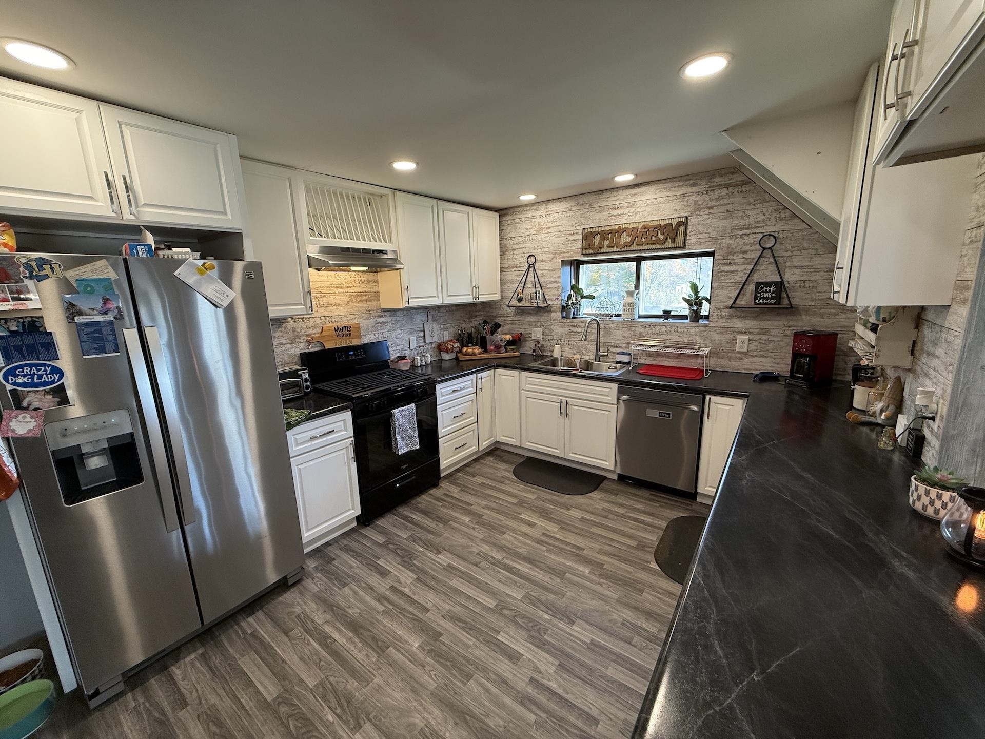 401 West 6th Street Washburn, WI 54891 - Photo 7 of 33