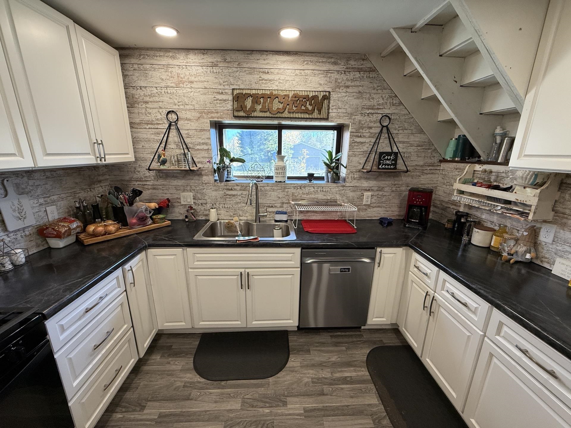 401 West 6th Street Washburn, WI 54891 - Photo 9 of 33