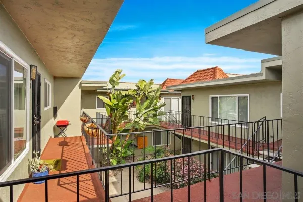 $2,450 | 4450 Wilson Avenue, Unit 11, San Diego, CA 92116