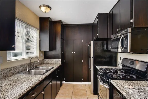 $2,450 | 4450 Wilson Avenue, Unit 11, San Diego, CA 92116