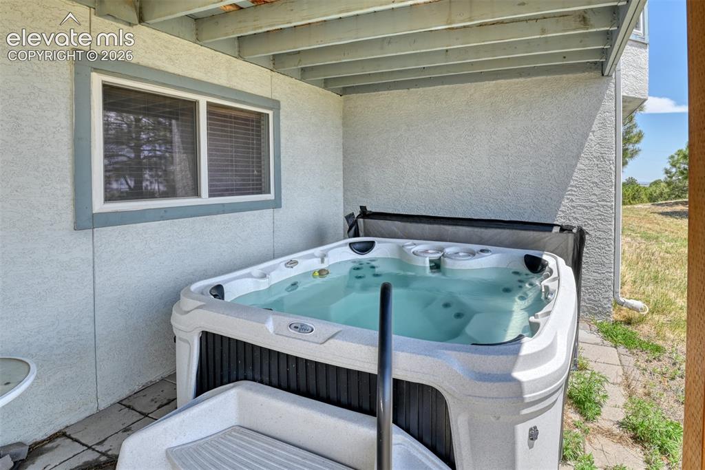 15680 Eastonville Road Elbert, CO 80106 - Photo 32 of 42 Hot tub stays...it is almost brand new.