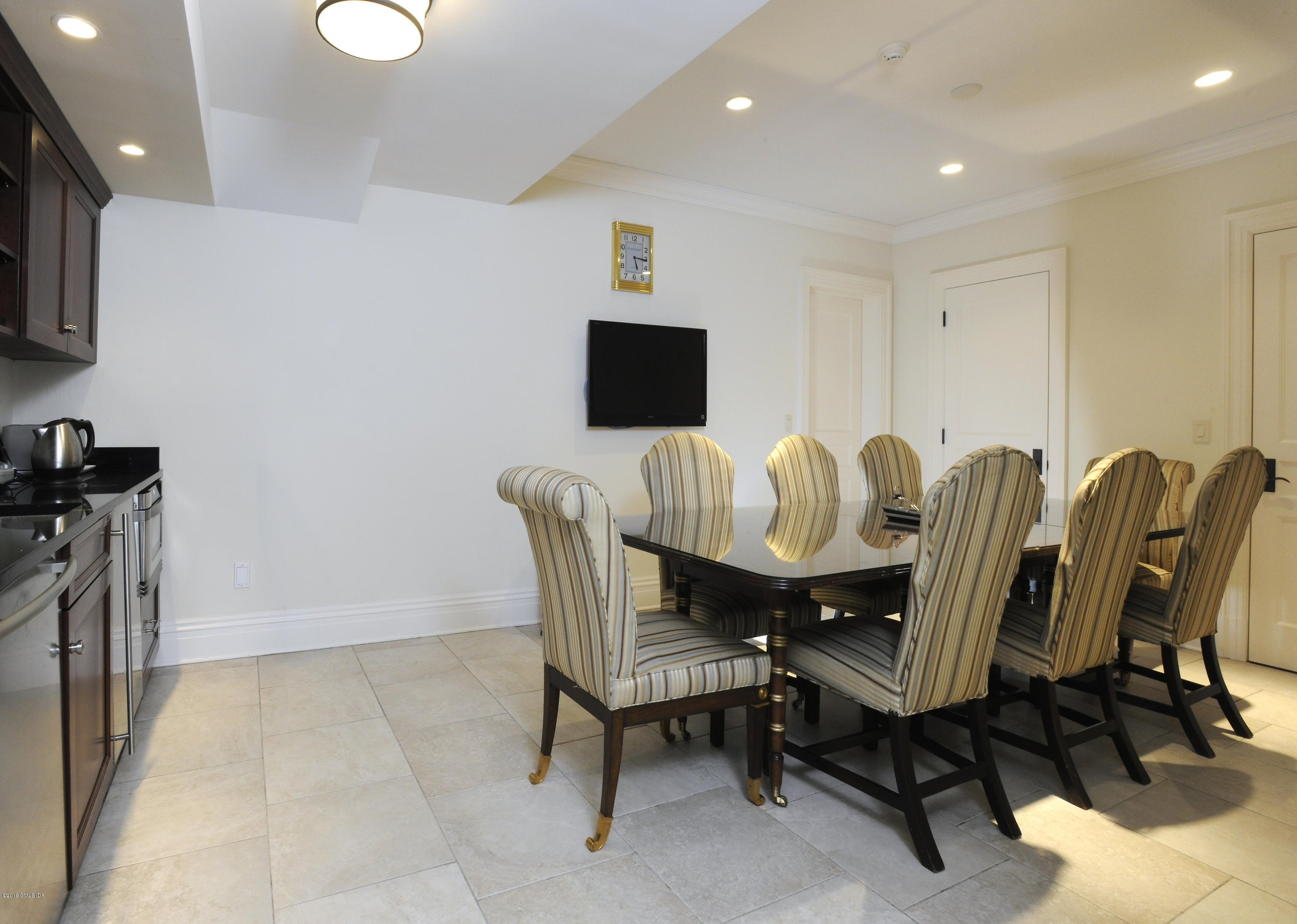 31 North Porchuck Road Greenwich, CT 06831 - Photo 16 of 20 Lower-level Breakfast Room