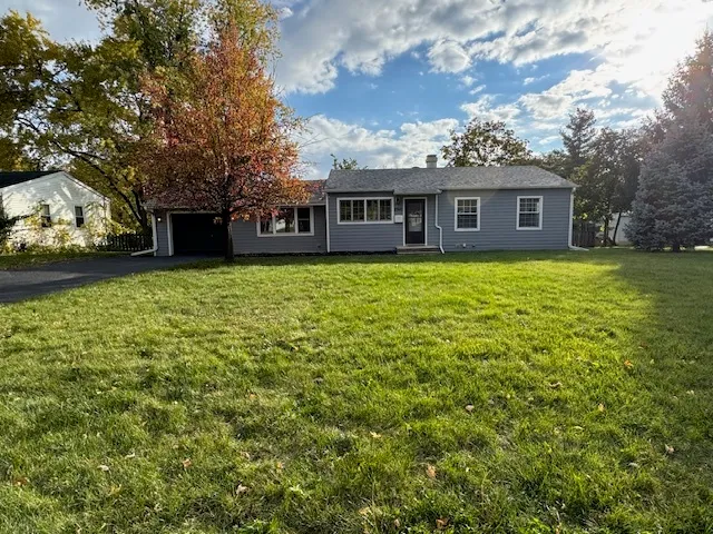 $375,000 | 2941 Westridge Drive, Woodridge, IL 60517