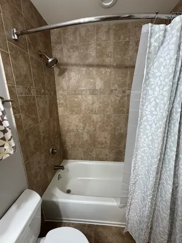 $375,000 | 2941 Westridge Drive, Woodridge, IL 60517