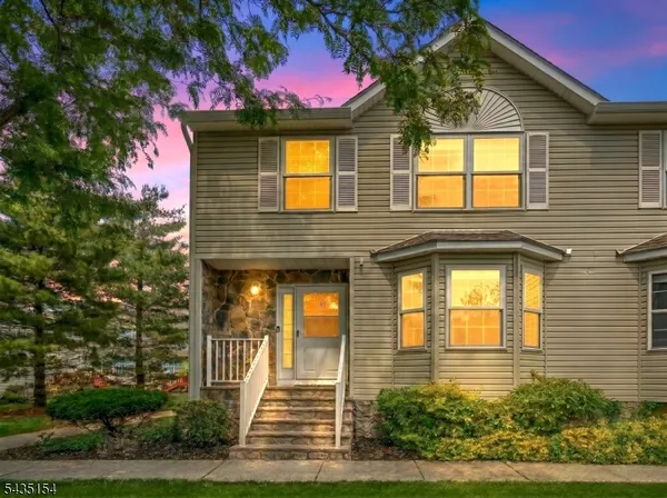$569,000 | 8 Ashley Court, Somerset, NJ 08873