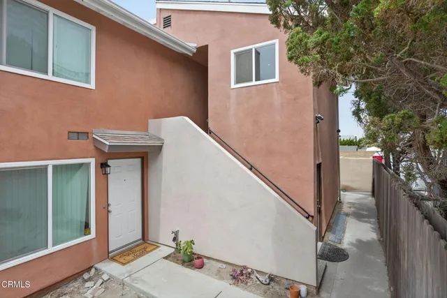 $2,900 | 5507 Driftwood Street, Oxnard, CA 93035