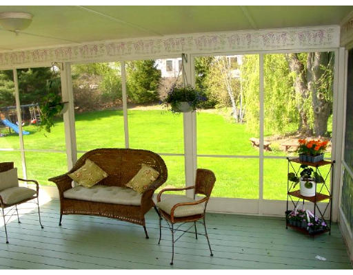8 Lawrence Lane Lexington, MA 02421 - Photo 7 of 9 Gallery Image 7