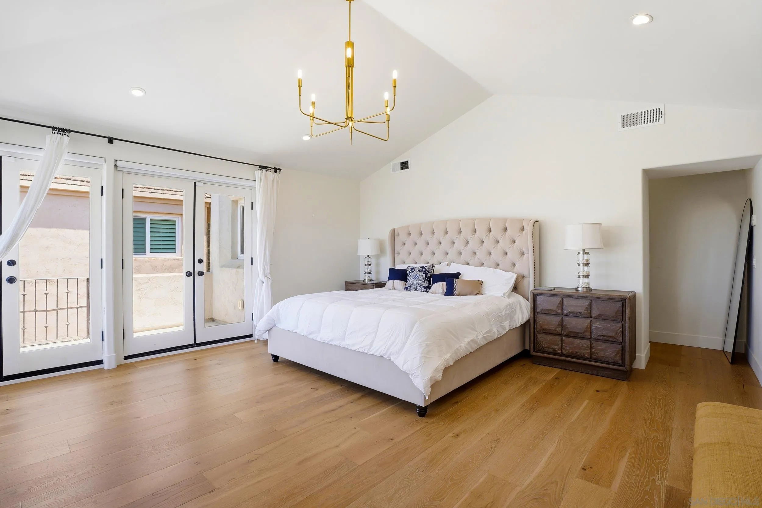 40 Spinnaker Way Coronado, CA 92118 - Photo 36 of 51