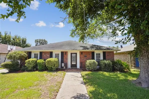 $310,000 | 4213 Loire Drive, Kenner, LA 70065