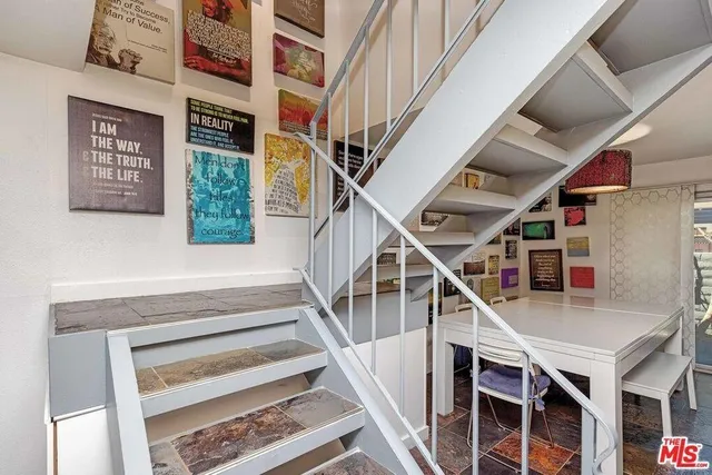 a view of entryway and hall