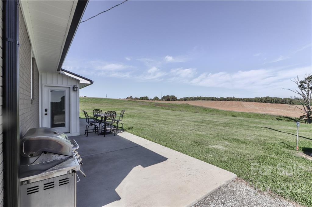 147 Stack Road Olin, NC 28660 - Photo 28 of 47 a view of a ocean view and a ocean view in the background