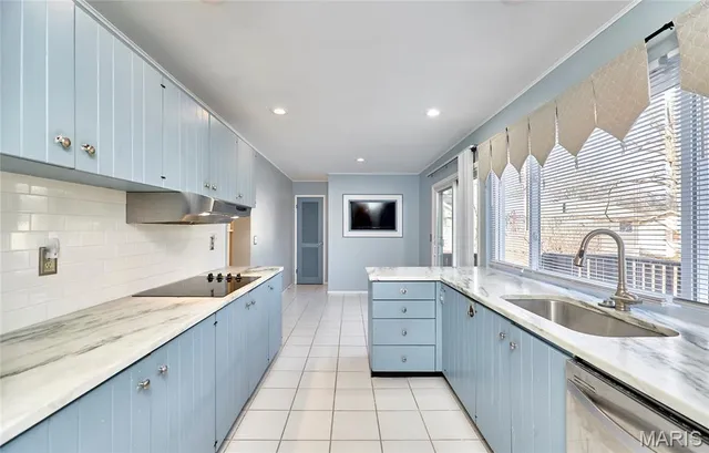 $2,800 | 15215 Golden Rain Drive, Chesterfield, MO 63017