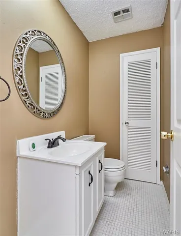 $2,800 | 15215 Golden Rain Drive, Chesterfield, MO 63017