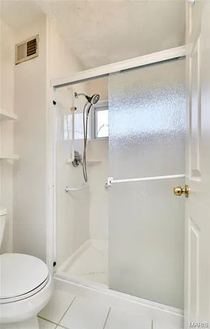 $2,800 | 15215 Golden Rain Drive, Chesterfield, MO 63017