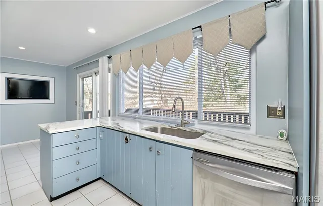 $2,800 | 15215 Golden Rain Drive, Chesterfield, MO 63017