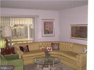 39 Homestead Road Levittown, PA 19056 - Photo 3 of 6 Gallery Image 3