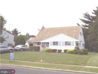 39 Homestead Road Levittown, PA 19056 - Photo 6 of 6 Gallery Image 6