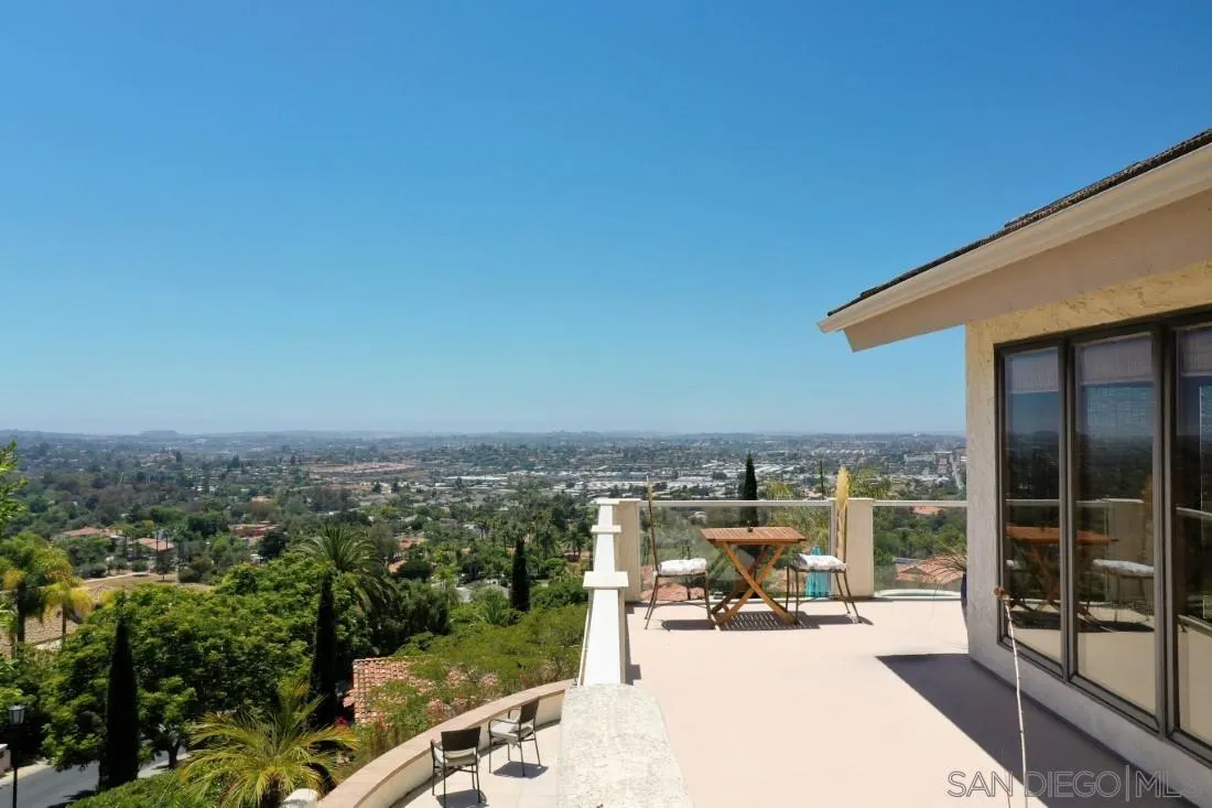 1778 Kings Road Vista, CA 92084 - Photo 8 of 49