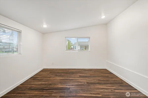 $489,990 | 517 Dundass Avenue, Buckley, WA 98321