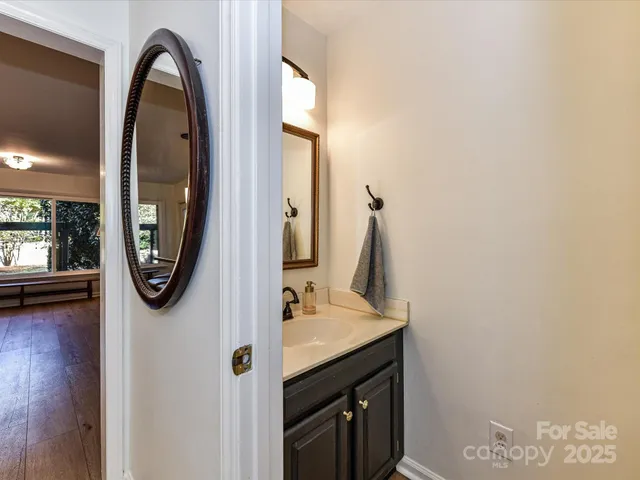 $550,000 | 1422 Ashstead Lane, Matthews, NC 28105