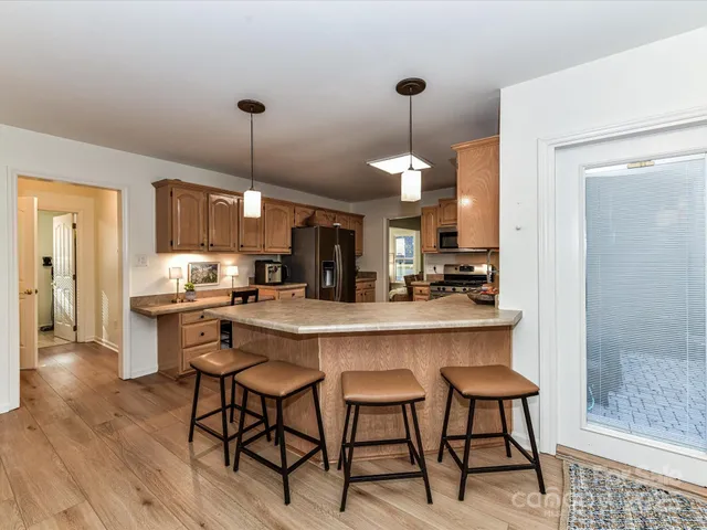 $550,000 | 1422 Ashstead Lane, Matthews, NC 28105