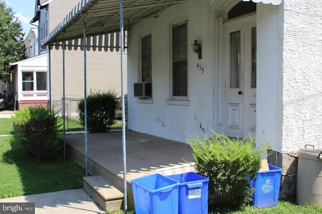 $950 | 459 Martin Street, Unit 2F, Philadelphia, PA 19128