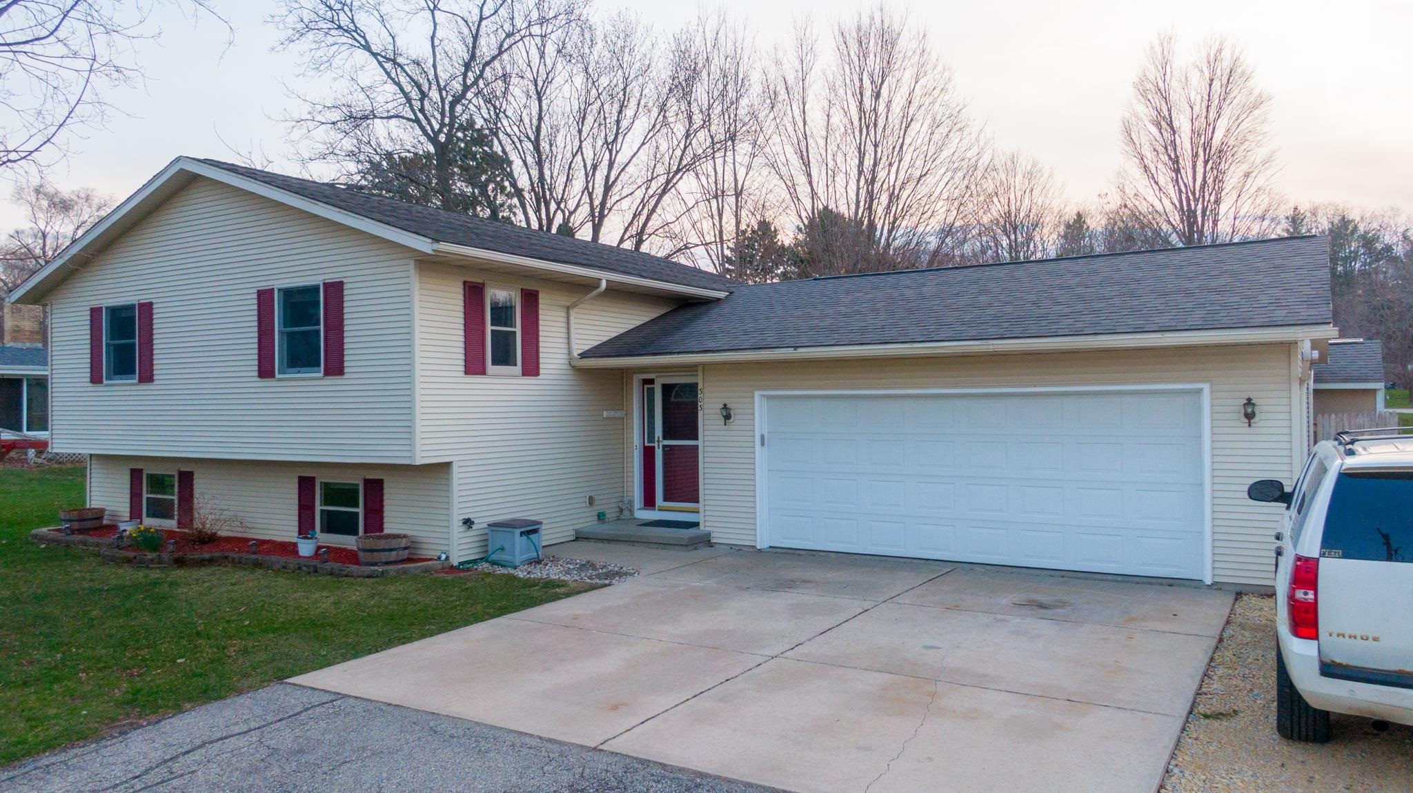 303 North Summit Street Albany, WI 53502 - Photo 28 of 32