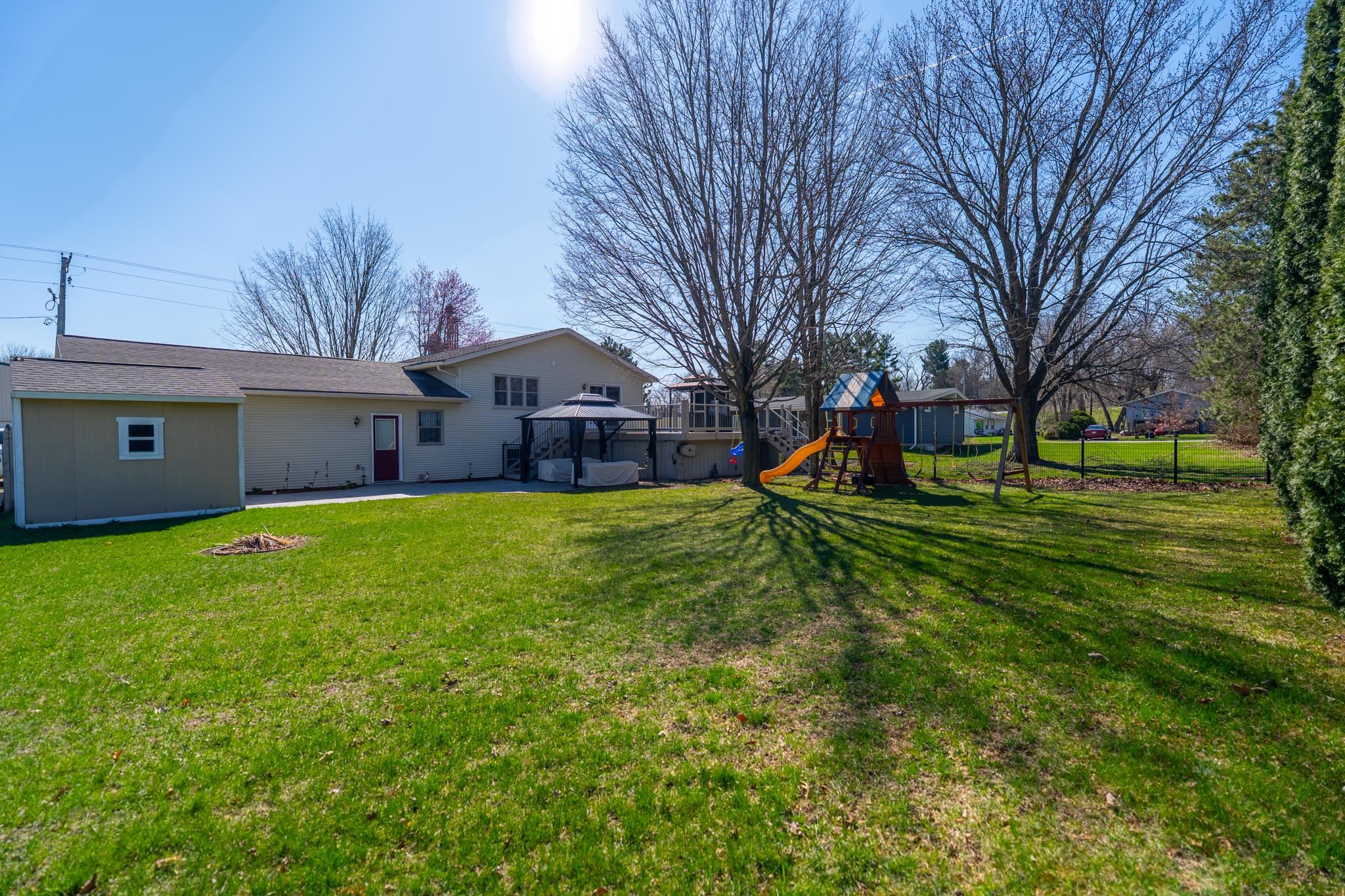 303 North Summit Street Albany, WI 53502 - Photo 31 of 32