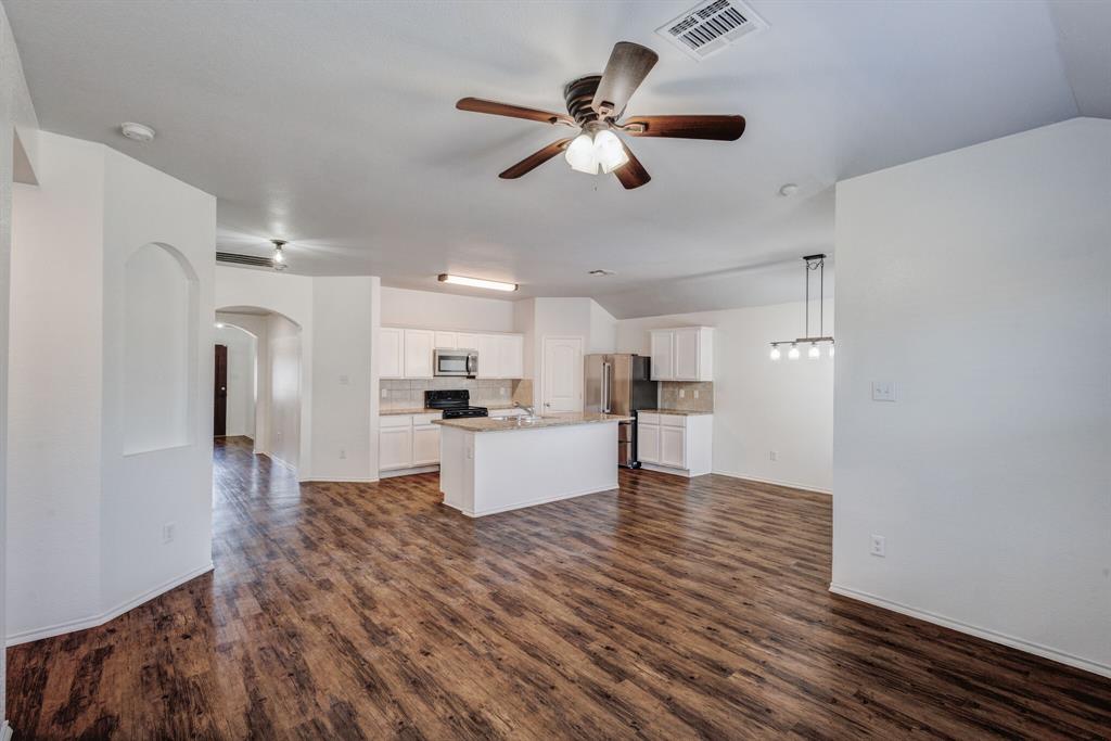 1814 Prairie View Drive Princeton, TX 75407 - Photo 5 of 15