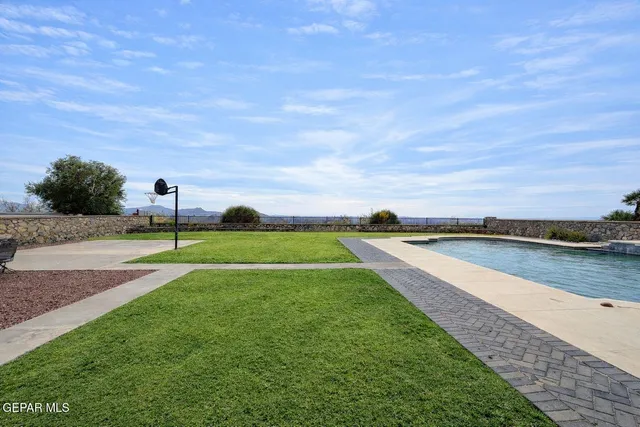 $1,245,000 | 5433 Cactus Hill Drive, El Paso, TX 79912