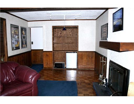3170 Laurel Ridge Circle Bridgeville, PA 15017 - Photo 12 of 18 Den/Family/Great Room.