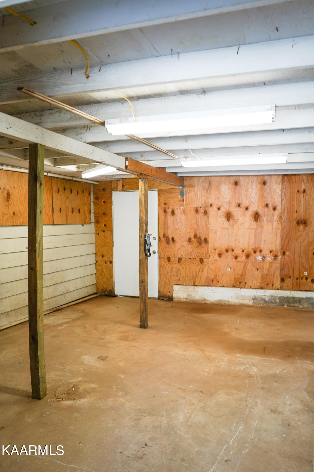 4401 Nicholas Road Northwest Knoxville, TN 37912 - Photo 16 of 16 Storage