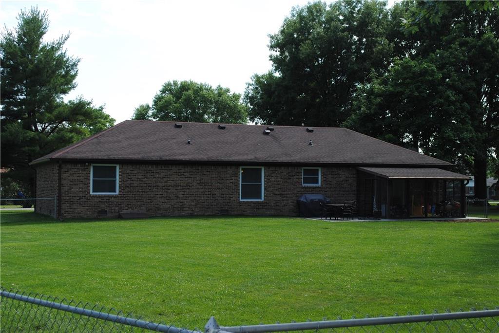 5724 Broyles Road Avon, IN 46123 - Photo 3 of 14 Gallery Image 3