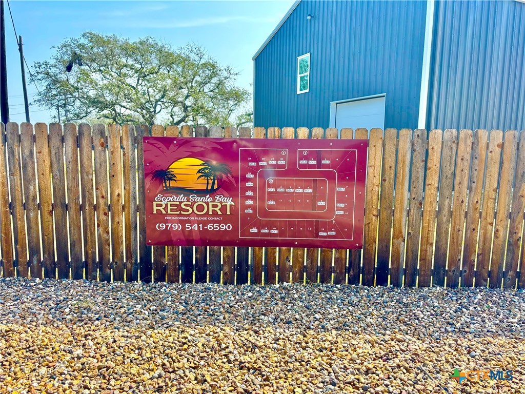 12-13 Circle Hook Port Port O'Connor, TX 77982 - Photo 2 of 22