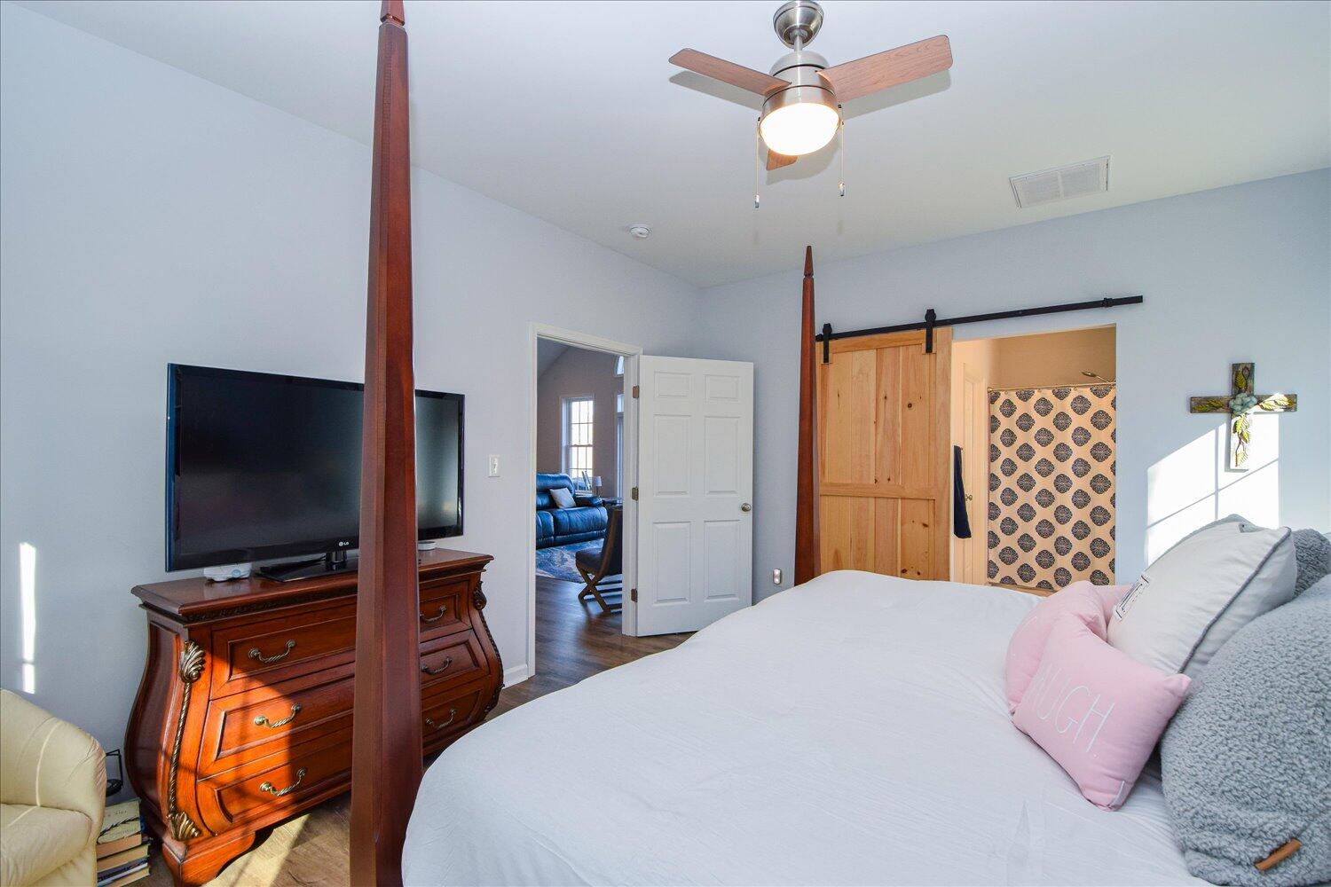 816 Lakeshore Terrace Road Hardy, VA 24101 - Photo 17 of 68 13-816 Lakeshore Terrace-13