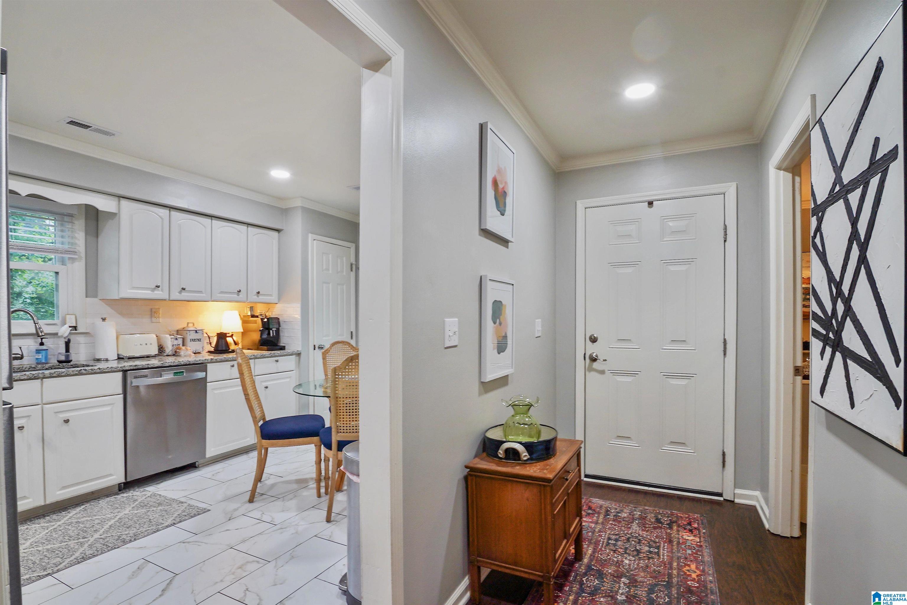 739 Columbiana Road Birmingham, AL 35209 - Photo 13 of 33