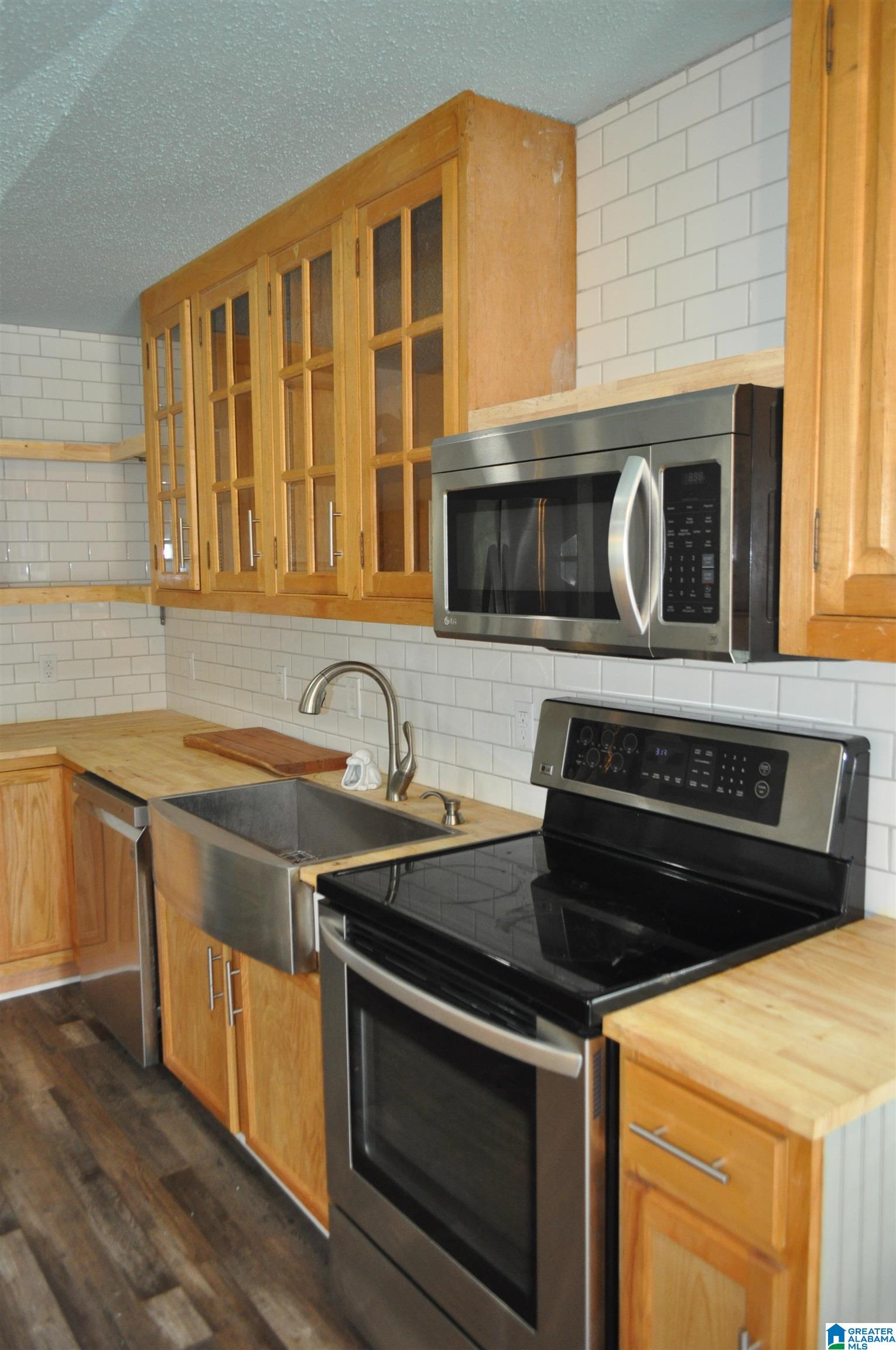 1404 7th Court Leeds, AL 35094 - Photo 4 of 29