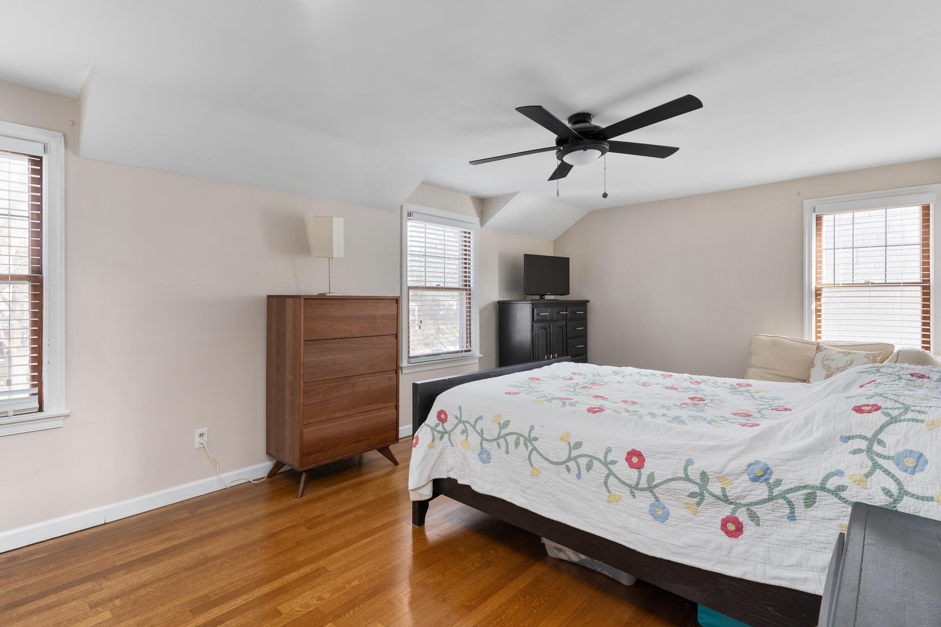 121 Chatham Road Columbus, OH 43214 - Photo 22 of 35 121 Chatham Rd_20