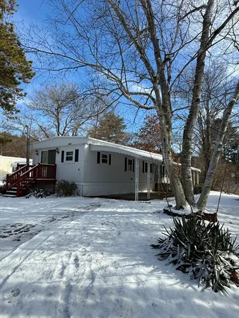 $149,900 | 4 Center Street, Brimfield, MA 01010
