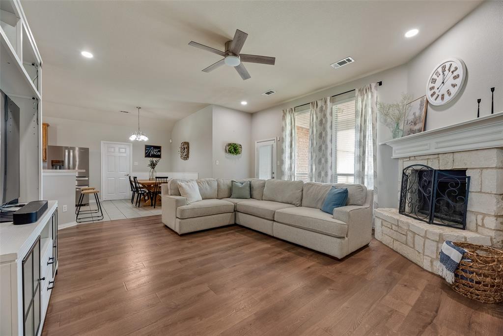 5454 Tree Grace Lane Kaufman, TX 75142 - Photo 4 of 40